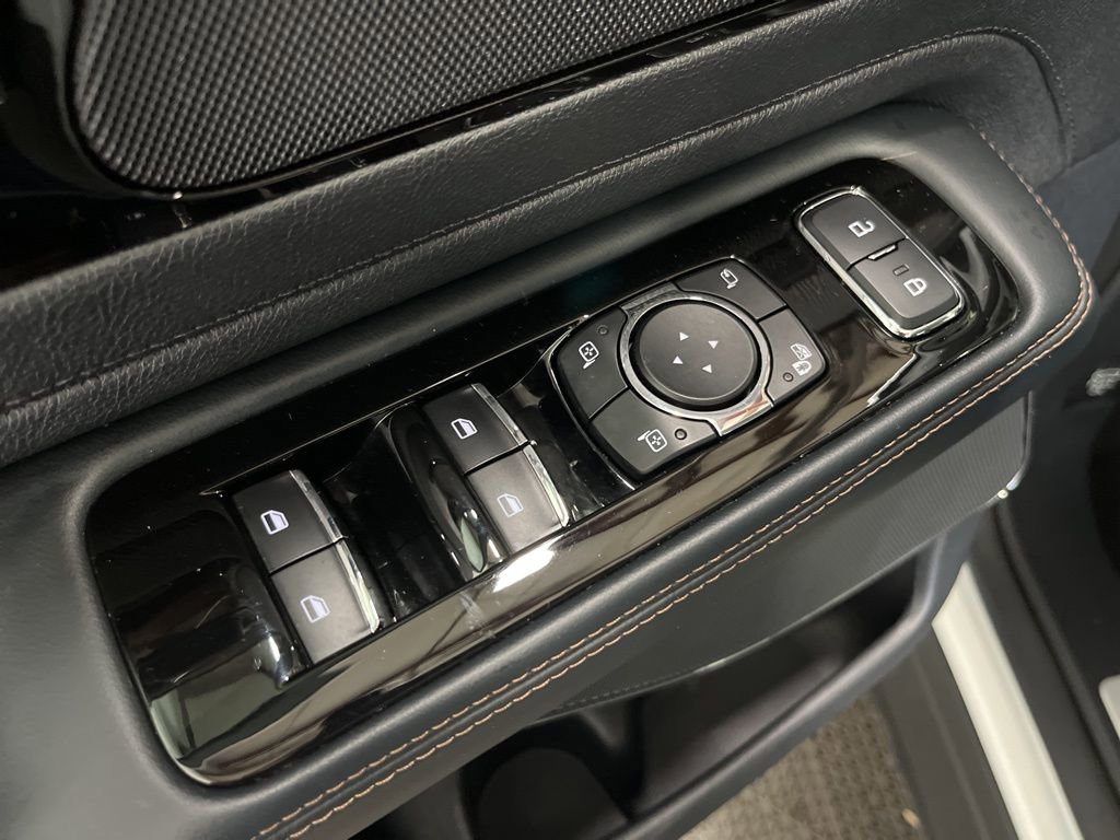 Used 2025 Lincoln Aviator AWD w/ Jet Appearance Package image 5