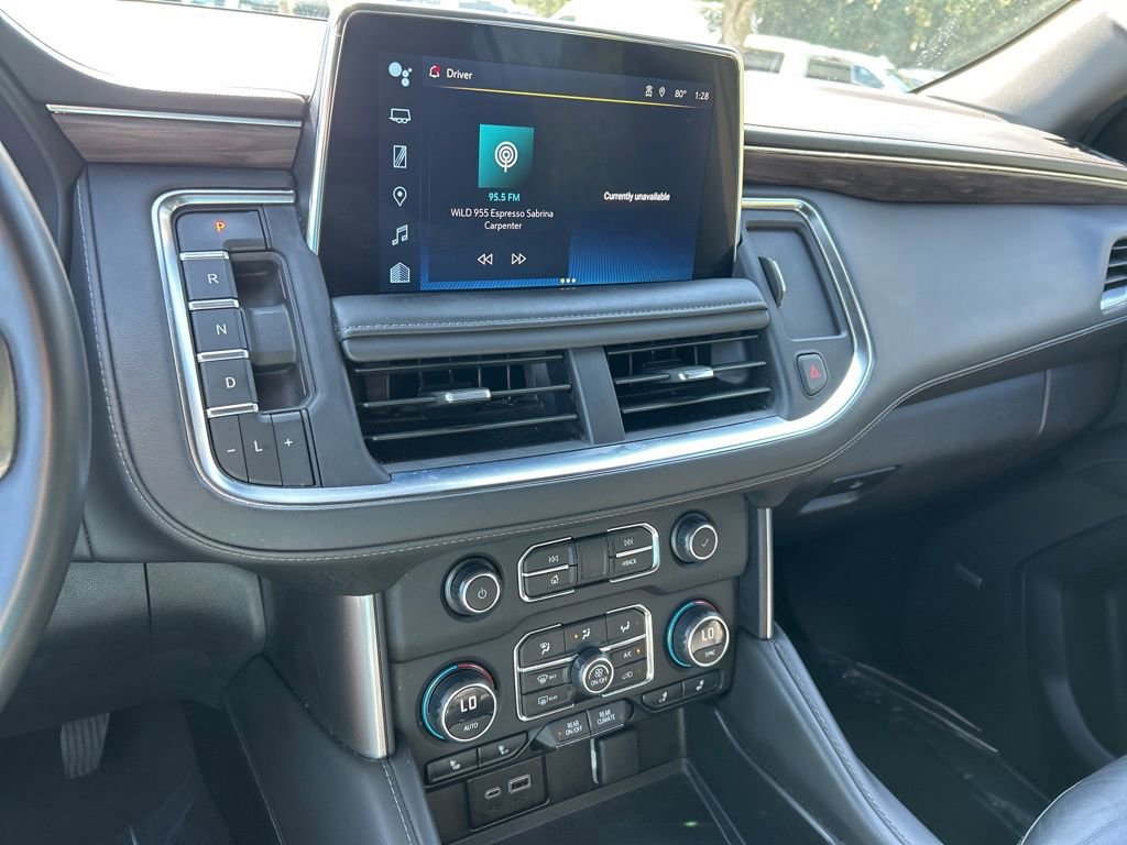 Used 2023 Chevrolet Suburban LT image 24