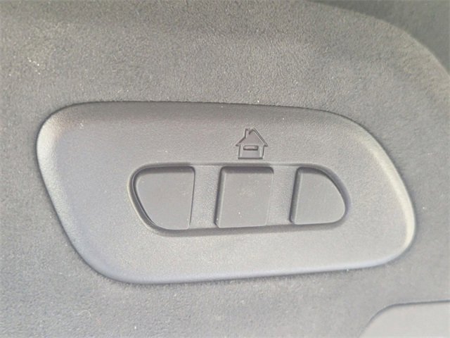 Used 2015 Chevrolet Corvette Z06 w/ 3LZ Preferred Equipment Group image 24