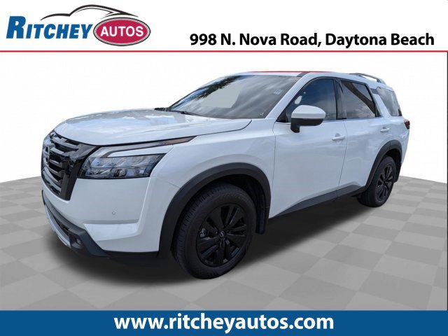 Used 2025 Nissan Pathfinder SL w/ Black Appearance Package
