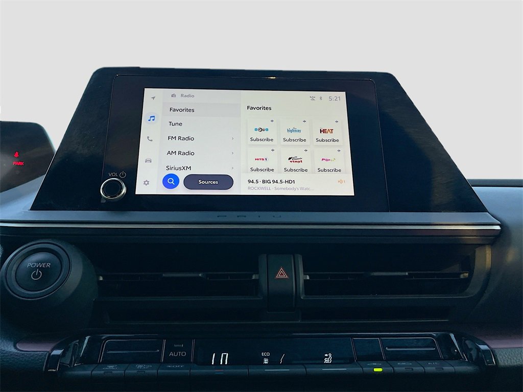 Used 2024 Toyota Prius Prime SE image 14