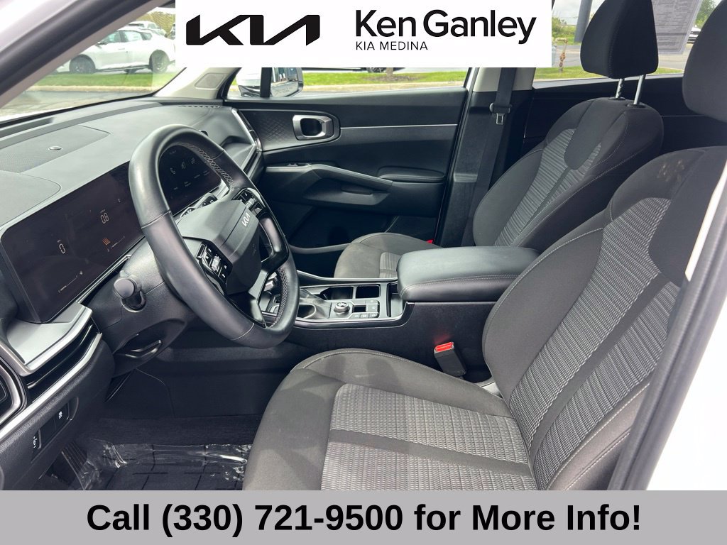 Certified 2026 Kia Sorento LX FWD image 40