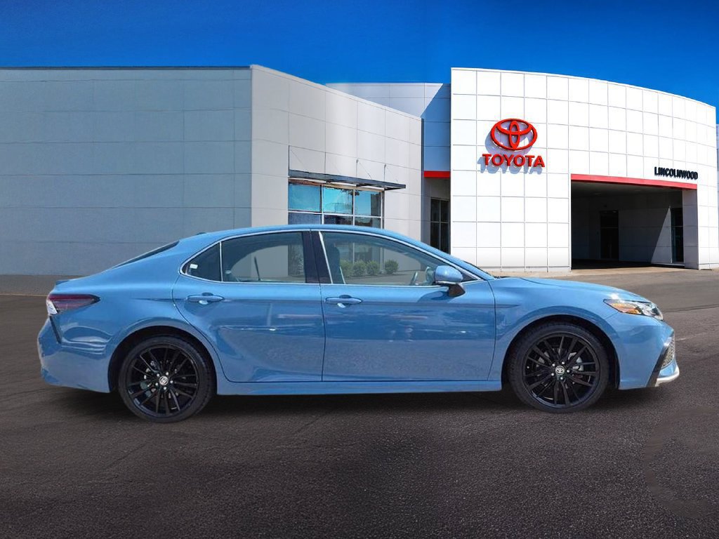 Used 2024 Toyota Camry XSE FWD image 9