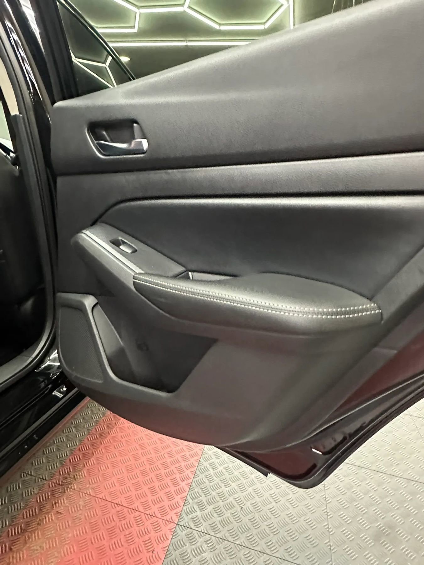 Used 2019 Nissan Altima 2.5 Platinum image 27