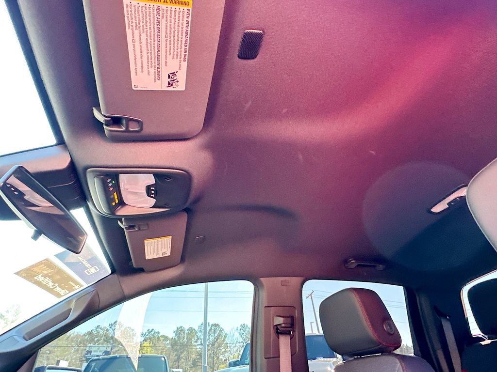 Used 2023 Chevrolet Colorado Z71 w/ Advanced Trailering Package image 11