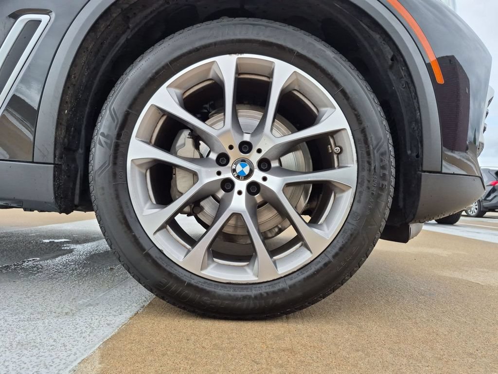 Used 2023 BMW X5 xDrive40i w/ Premium Package AWD/4WD image 23
