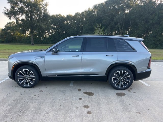 New 2026 Cadillac Vistiq Sport w/ LPO, Floor Liner Package image 3