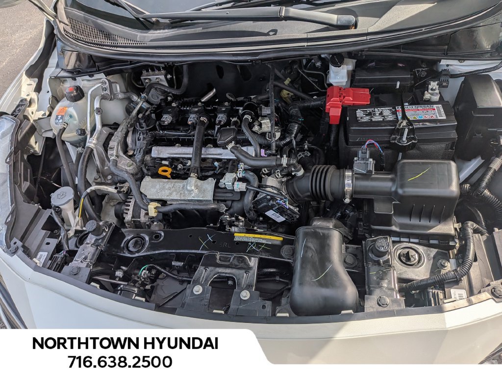 Used 2025 Nissan Versa SR FWD image 31