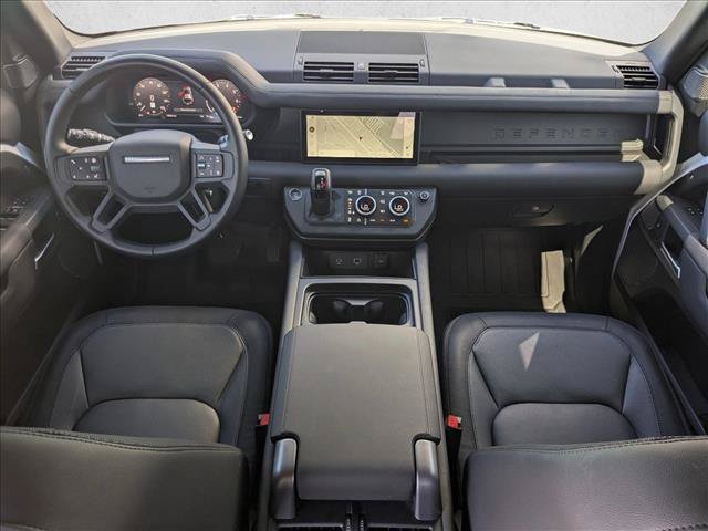 Certified 2024 Land Rover Defender 110 X-Dynamic SE AWD/4WD image 18