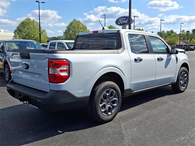 New 2025 Ford Maverick XLT w/ XLT Luxury Package image 3