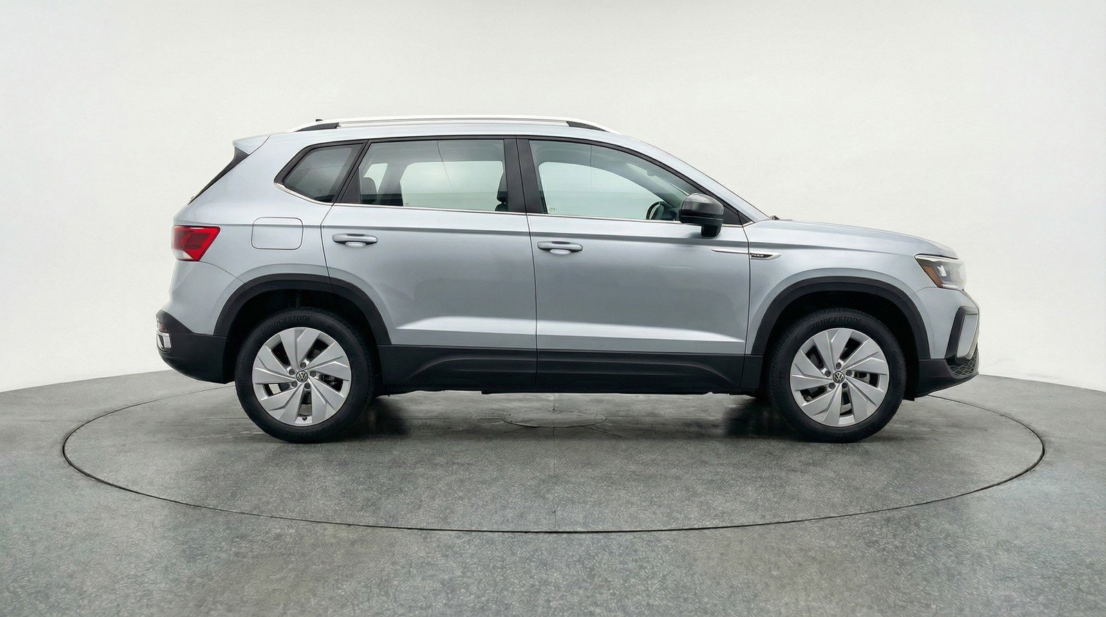 Used 2025 Volkswagen Taos S image 11