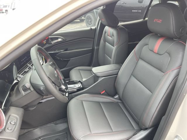 New 2026 Chevrolet Trax RS w/ Sunroof Package FWD image 11