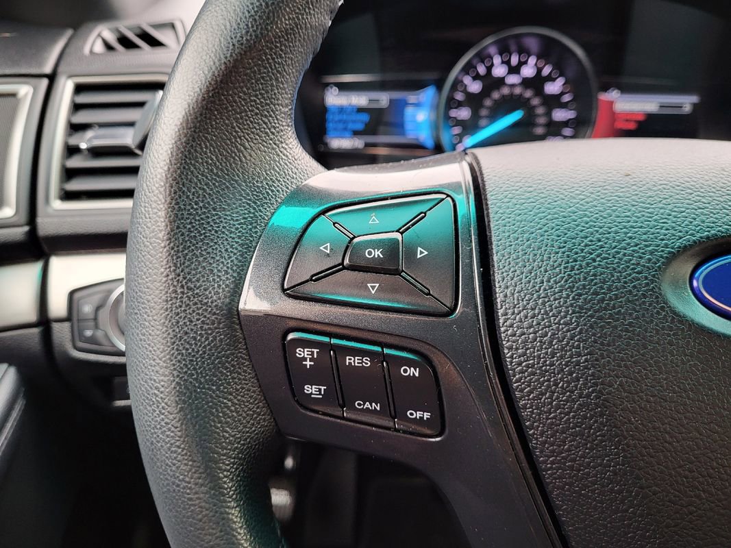 Used 2019 Ford Explorer XLT w/ Equipment Group 201A AWD/4WD image 30