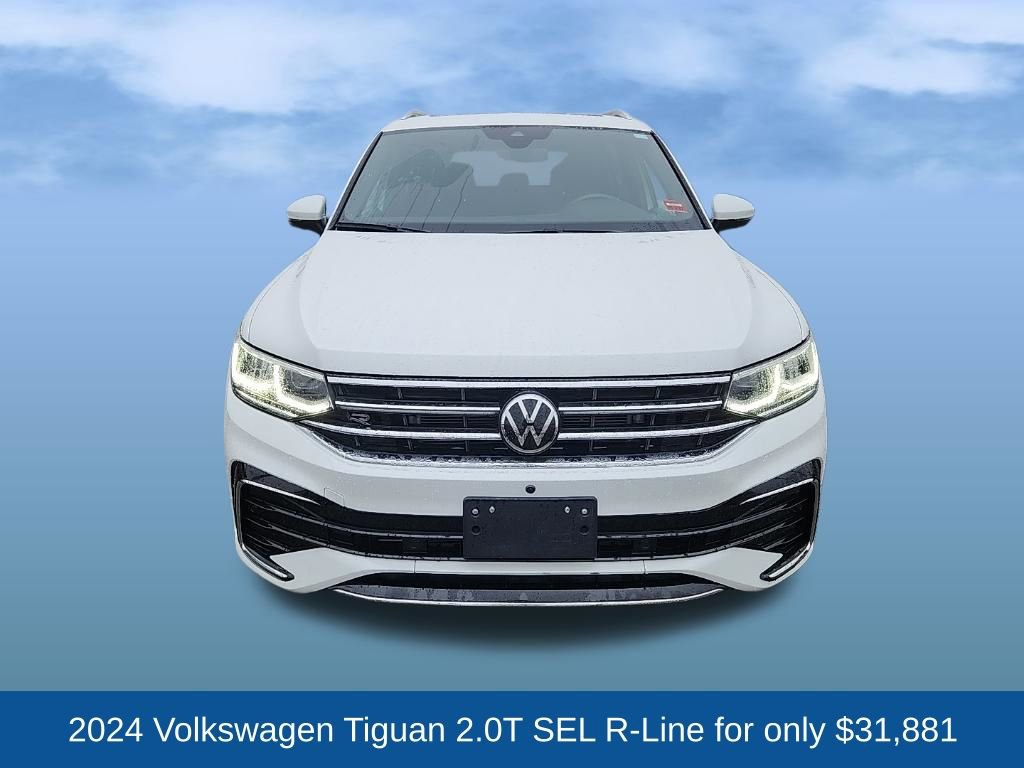 Certified 2024 Volkswagen Tiguan SEL R-Line image 2