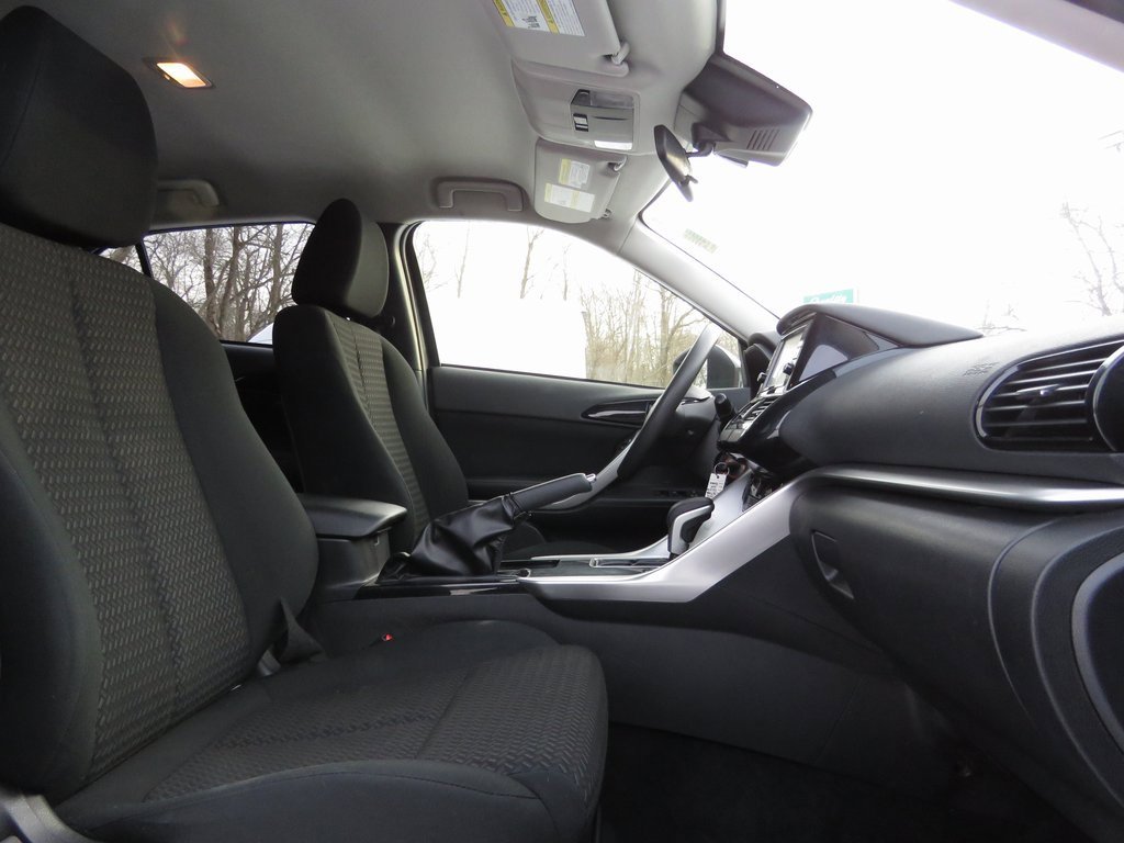 Used 2022 Mitsubishi Eclipse Cross ES image 13