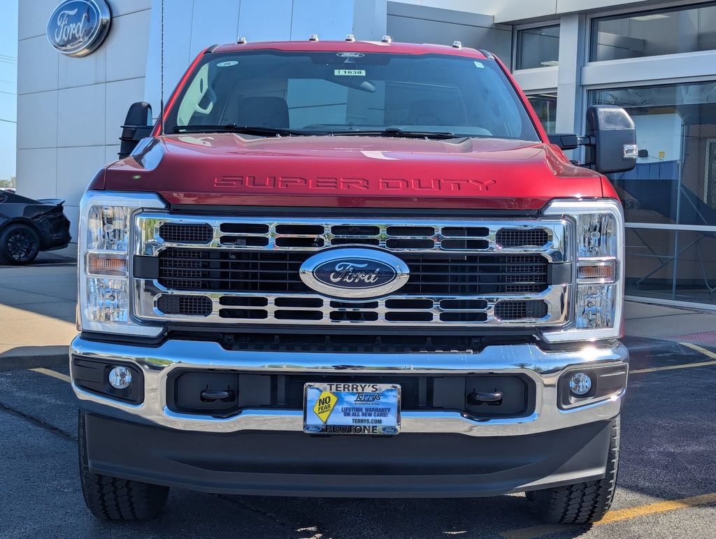 New 2026 Ford F250 XLT w/ FX4 Off-Road Package AWD/4WD image 2