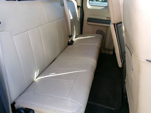 Used 2011 Ford F250 Lariat w/ Snow Plow Prep Pkg AWD/4WD image 22