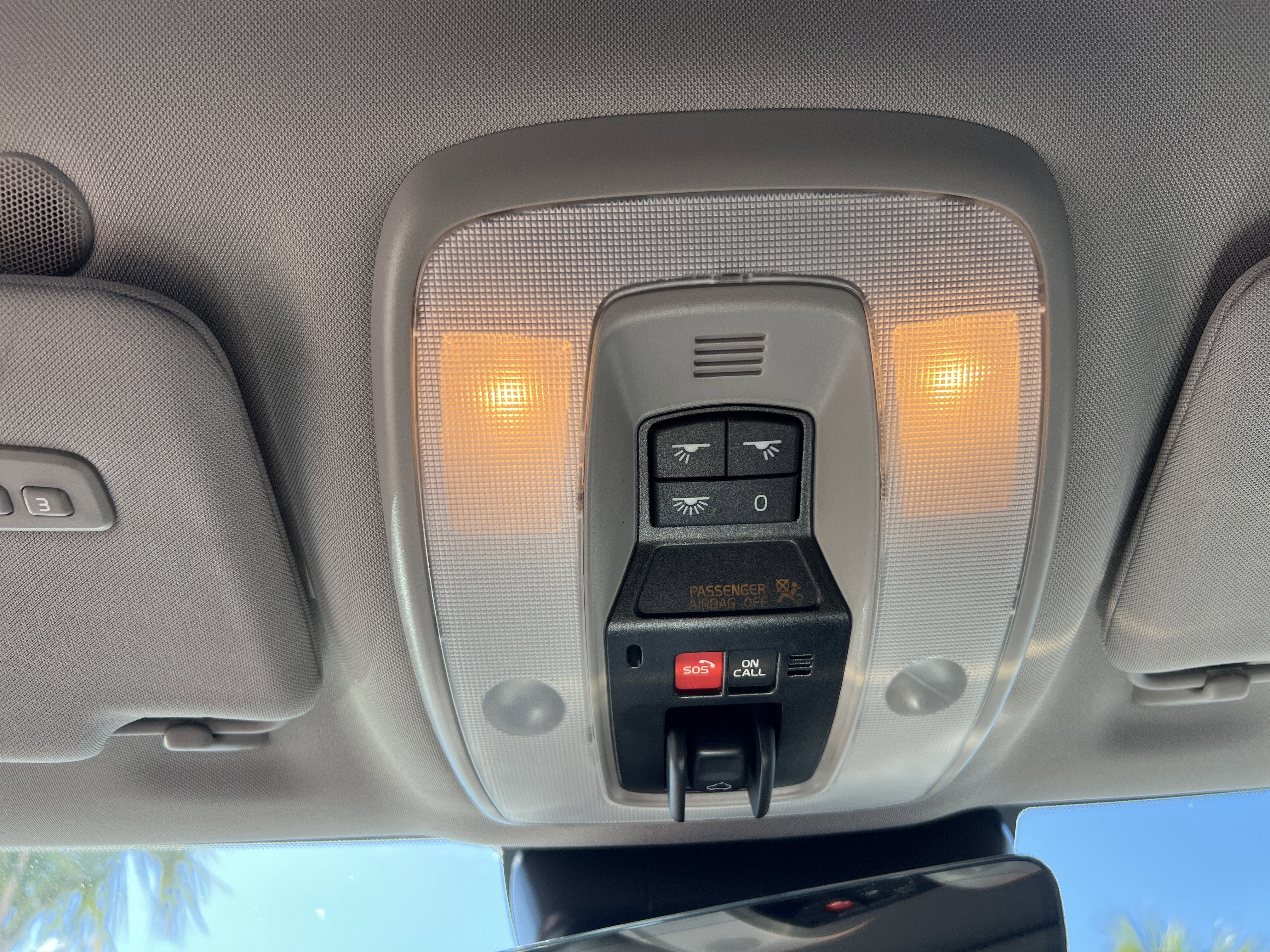 Used 2018 Volvo S60 T5 Inscription image 40