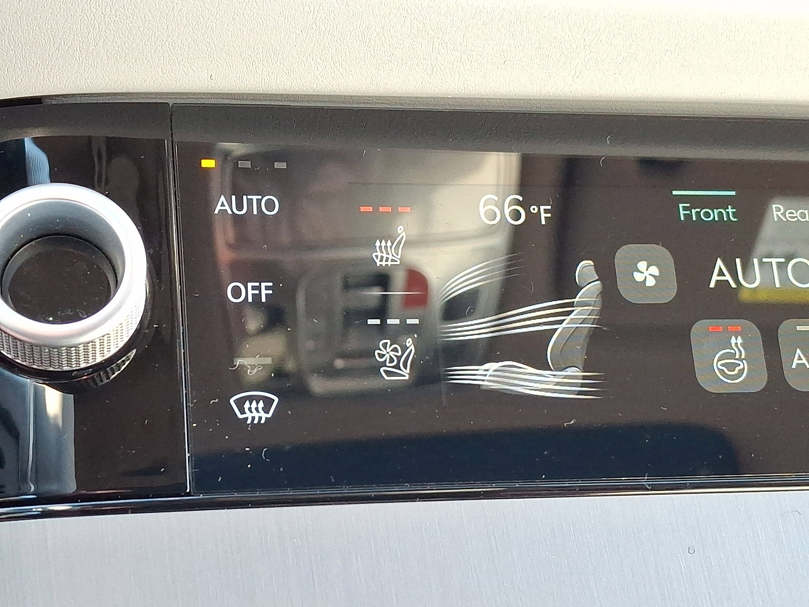 Certified 2026 Genesis GV70 2.5T Advanced AWD/4WD image 24