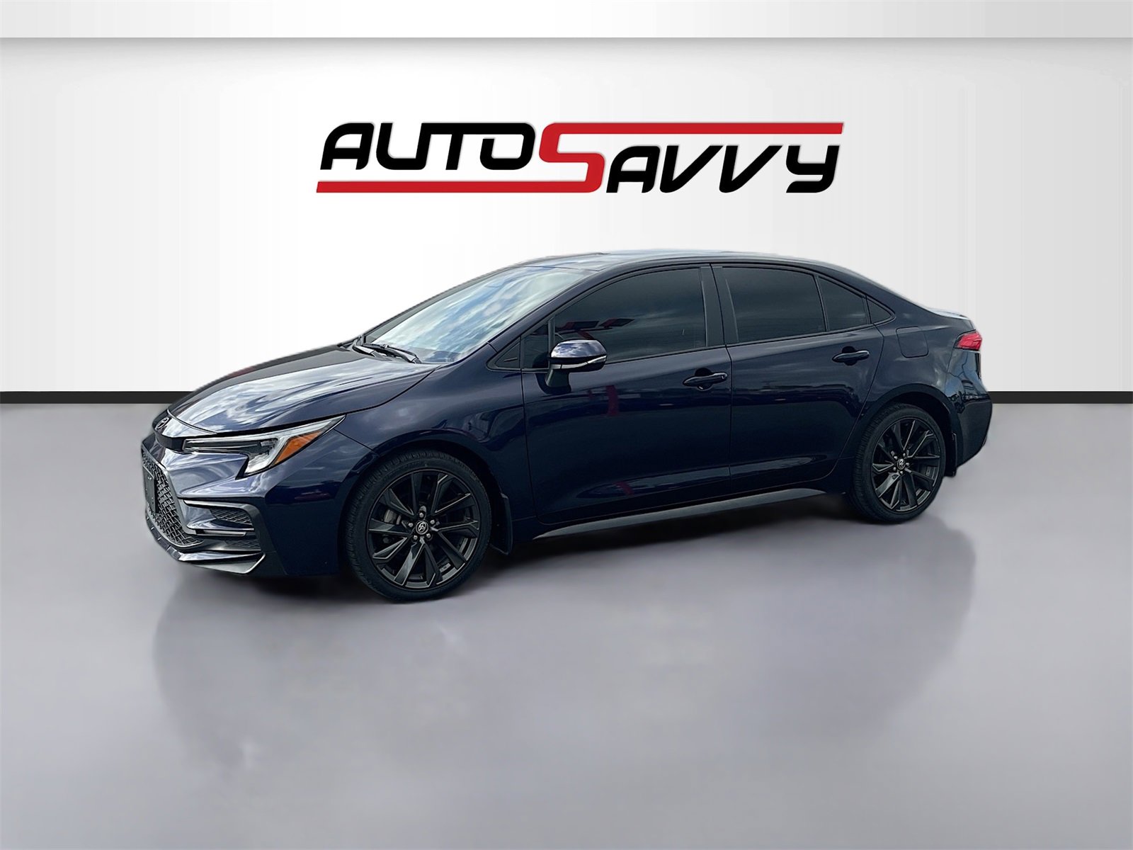 Used 2024 Toyota Corolla SE image 3