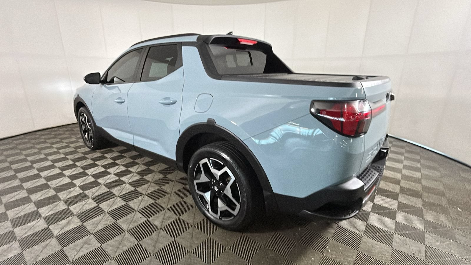 Used 2022 Hyundai Santa Cruz Limited AWD/4WD image 7
