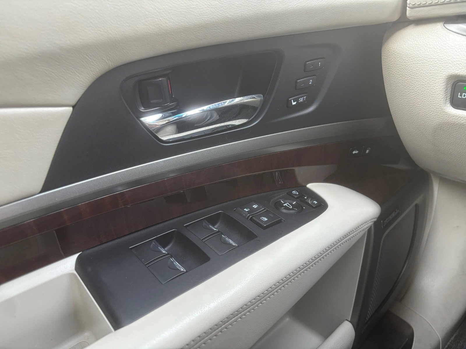 Used 2014 Acura RLX Hybrid w/ Advance Package image 20