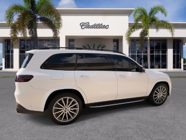 Used 2024 Mercedes-Benz GLS 450 4MATIC image 15