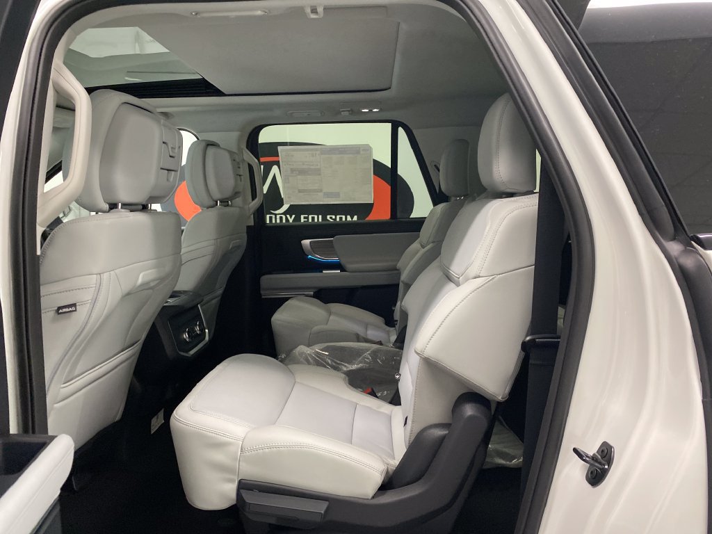 New 2027 Ford Expedition Max Platinum AWD/4WD image 17