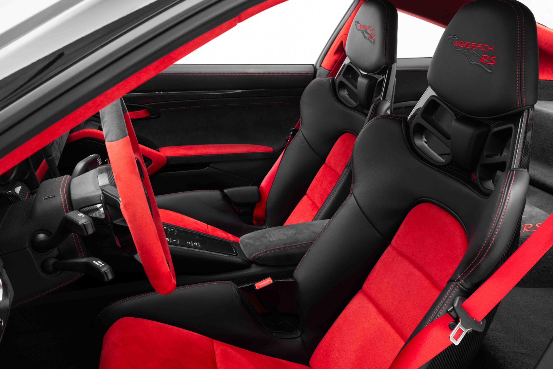 Used 2018 Porsche 911 GT2 RS RWD image 14