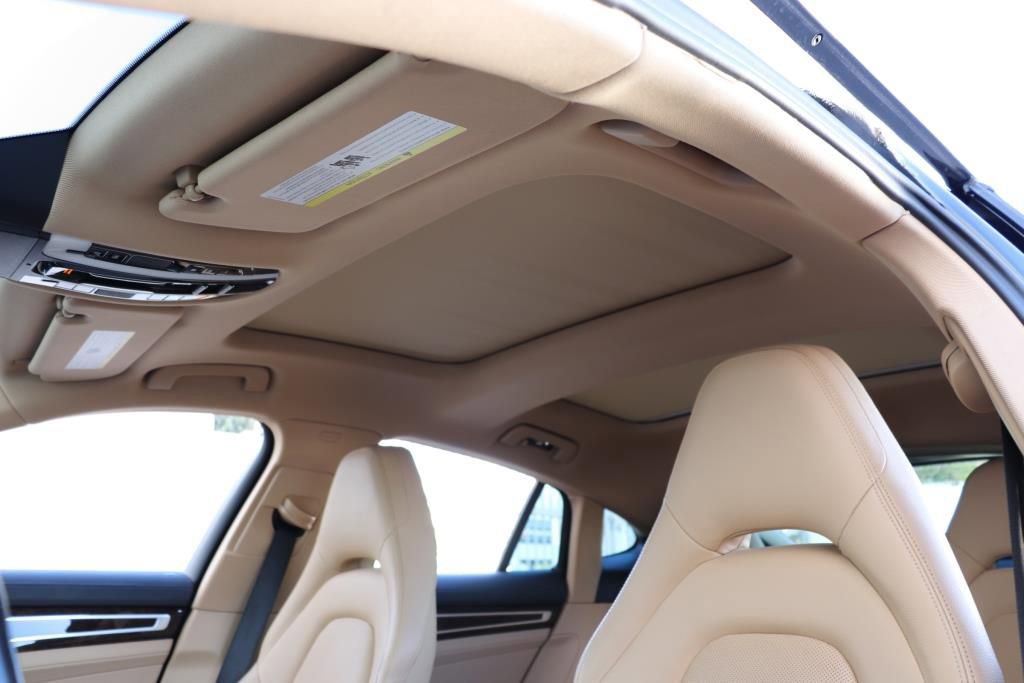 Used 2018 Porsche Panamera 4 image 63