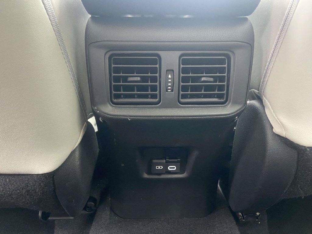 Used 2024 Toyota RAV4 XLE Premium FWD image 20