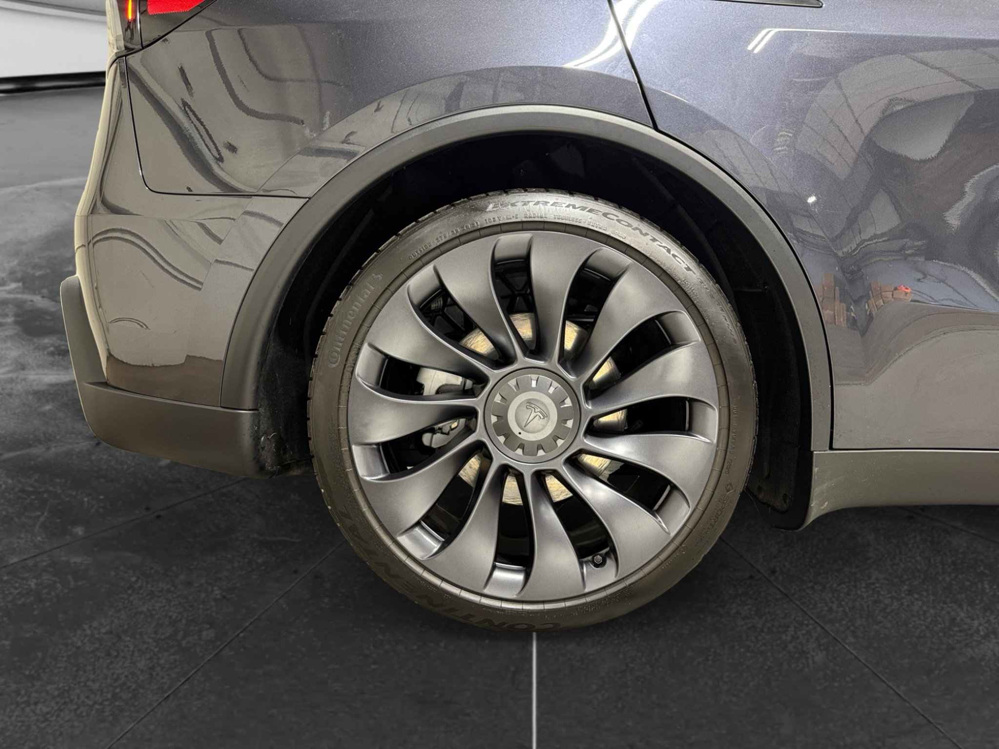 Used 2026 Tesla Model Y Long Range AWD/4WD image 37
