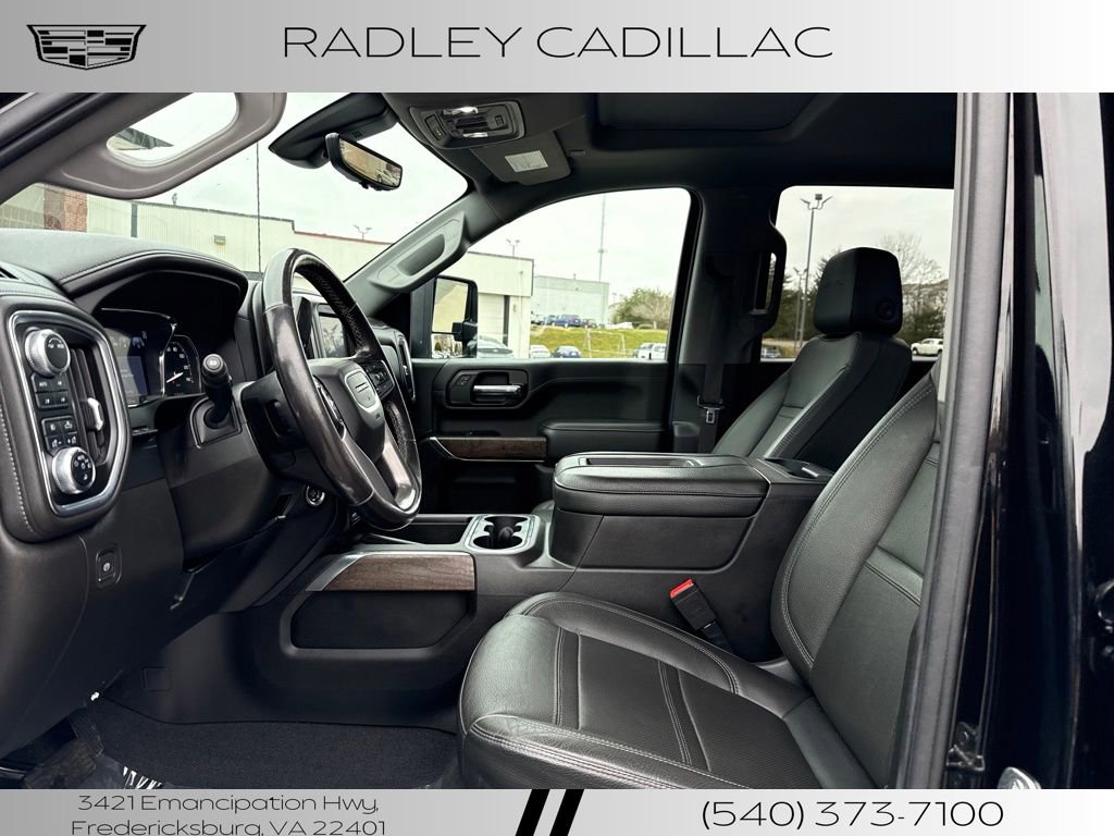 Used 2022 GMC Sierra 3500 Denali w/ Denali Black Diamond Edition image 14