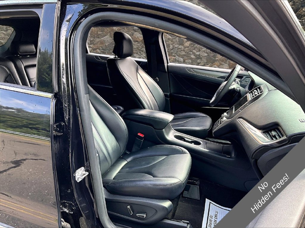 Used 2019 Lincoln MKC Premiere AWD/4WD image 7