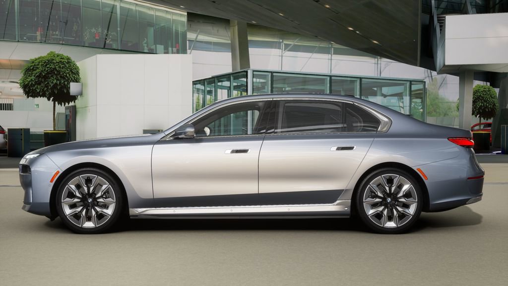 Used 2026 BMW i7 eDrive50 w/ Executive Package image 26