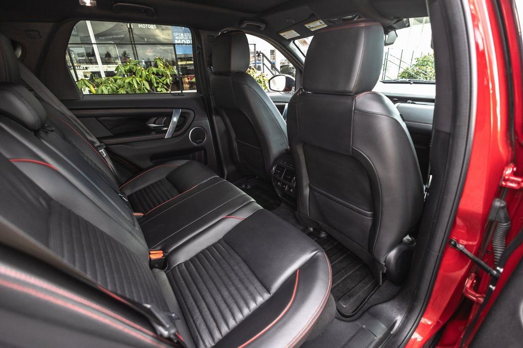Used 2023 Land Rover Discovery Sport SE R-Dynamic image 27