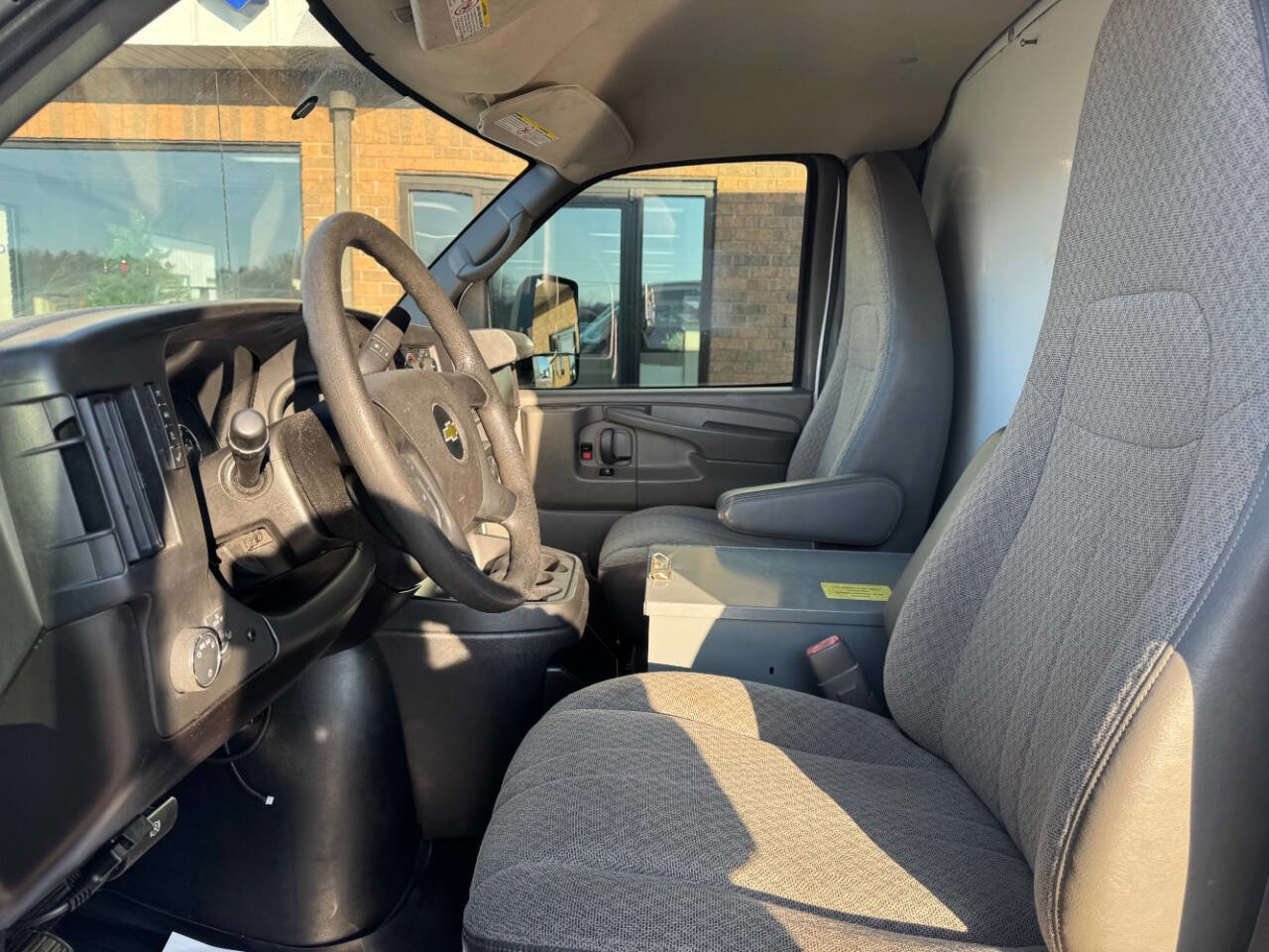 Used 2014 Chevrolet Express 3500 3500 2dr 139 in. WB Cutaway  w image 9