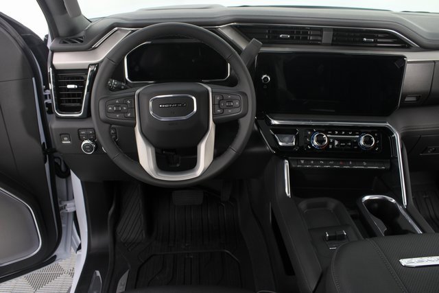 New 2026 GMC Sierra 3500 Denali w/ Denali Reserve Package image 14