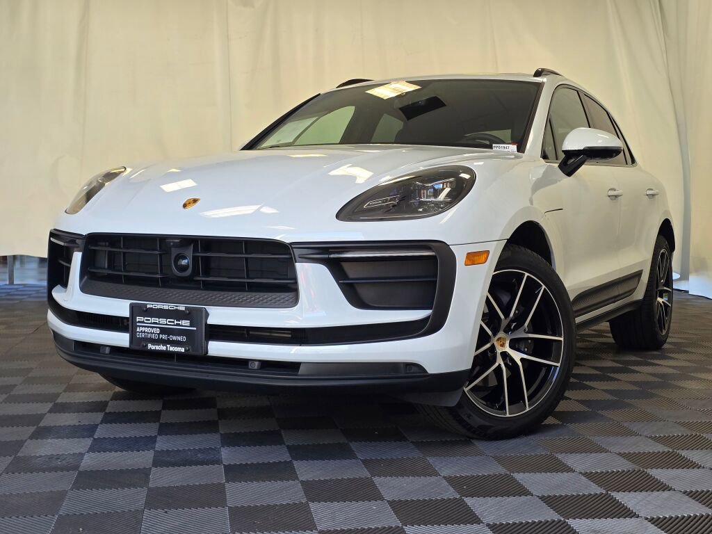 Certified 2024 Porsche Macan image 1