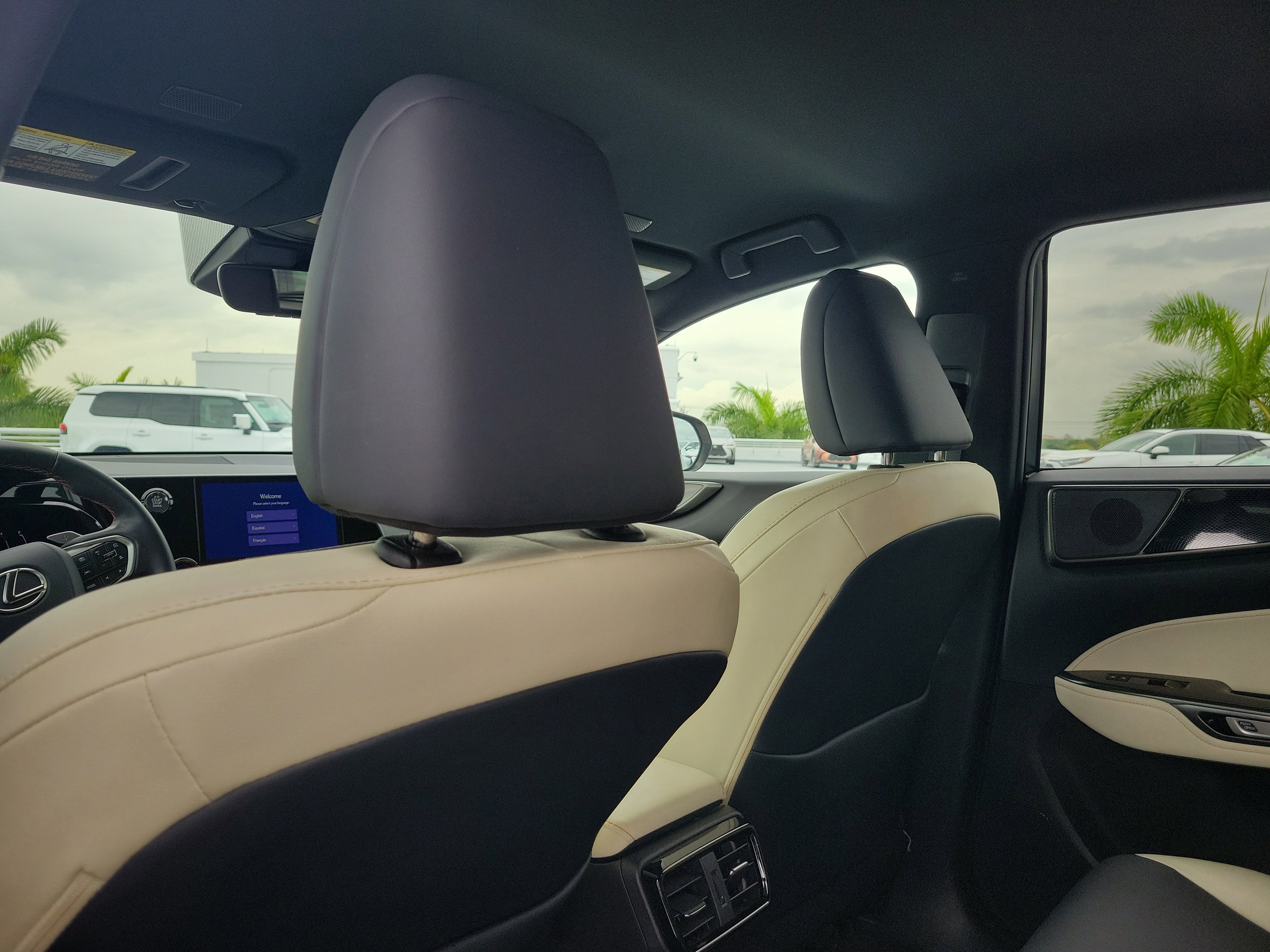 Used 2024 Lexus NX 250 FWD w/ Towing Package (2000 Lbs) image 14