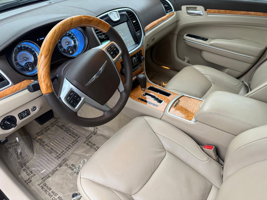 Used 2013 Chrysler 300 C w/ Light Group AWD/4WD image 9