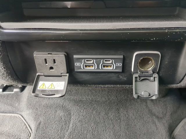 Used 2024 Jeep Wagoneer L 4WD image 19