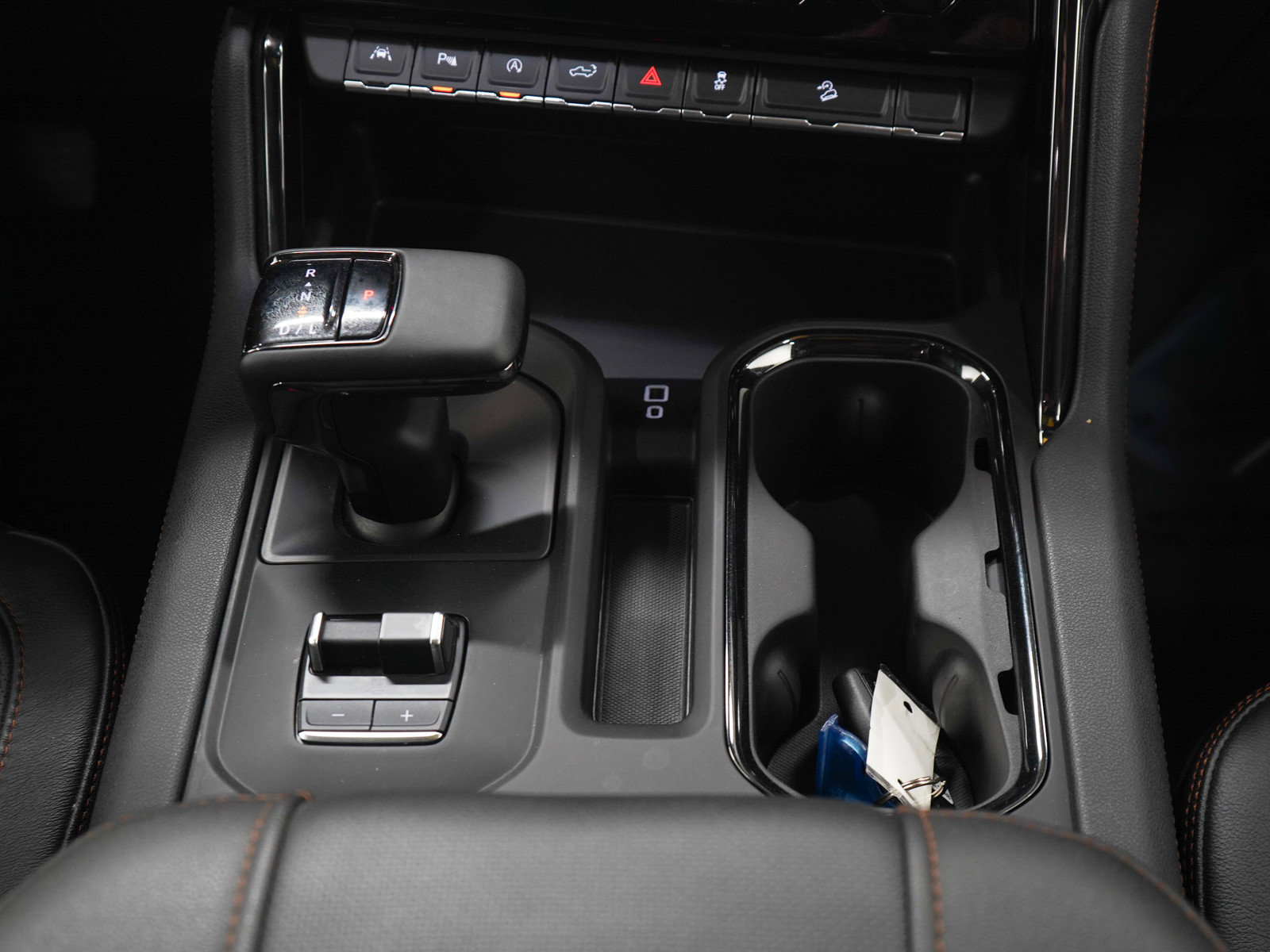 Used 2023 GMC Sierra 1500 AT4 w/ Technology Package AWD/4WD image 16