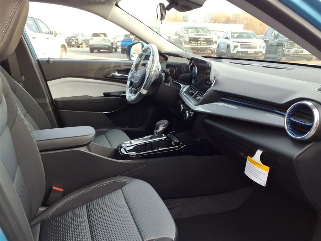 New 2026 Chevrolet Trax LT image 18