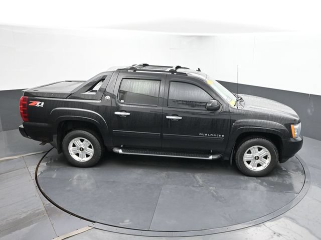 Used 2013 Chevrolet Avalanche LT w/ Suspension Package, Off-Road AWD/4WD image 35