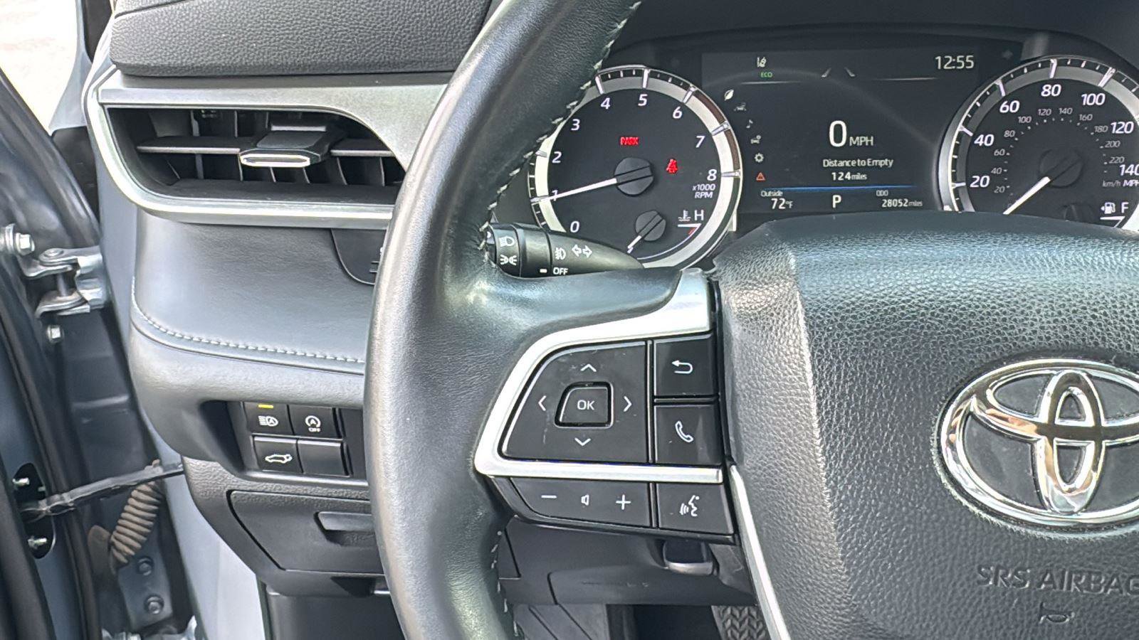 Certified 2023 Toyota Highlander LE image 16