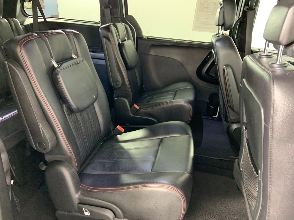 Used 2019 Dodge Grand Caravan GT FWD image 13