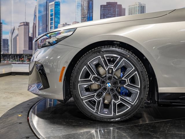 New 2027 BMW i5 xDrive40 w/ M Sport Package AWD/4WD image 7