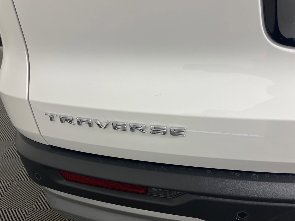 New 2026 Chevrolet Traverse LT w/ Enhanced Driving Package FWD image 16