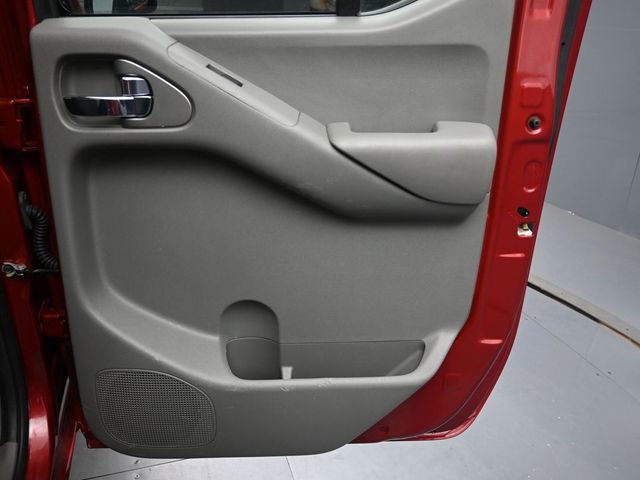 Used 2019 Nissan Frontier SV image 25